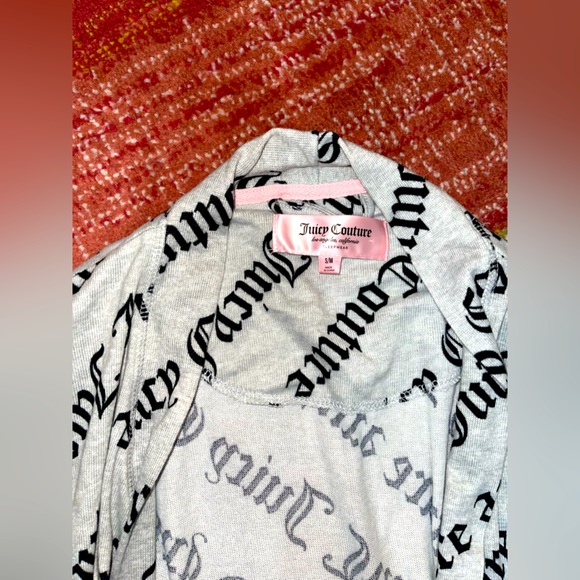 Juicy Couture Robe - Picture 2 of 2